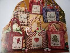 Christmas totes, an easy project using fat quarters & appliques