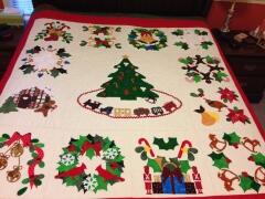 2015, Feb. - Dot T. purchased the precut applique kits for her quilt on 12/26/14.   She sent me photos of her finished quilt on 2/26/15.  It is totally awesome that she finished an 80 x 80 appliqued quilt in less than two months.  way to go  Dot !!!!